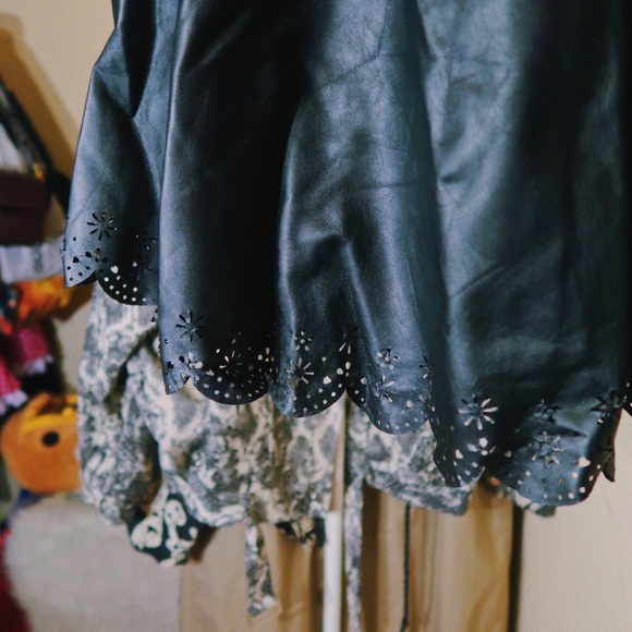 Black Pleather Skirt - Picture 2 of 2